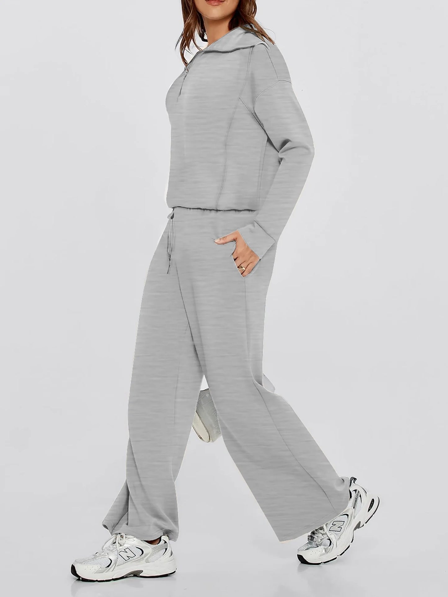 Women's 2-Piece Outfit Set - Oversized Half-Zip Sweatshirt & Drawstring Sweatpants with Pockets